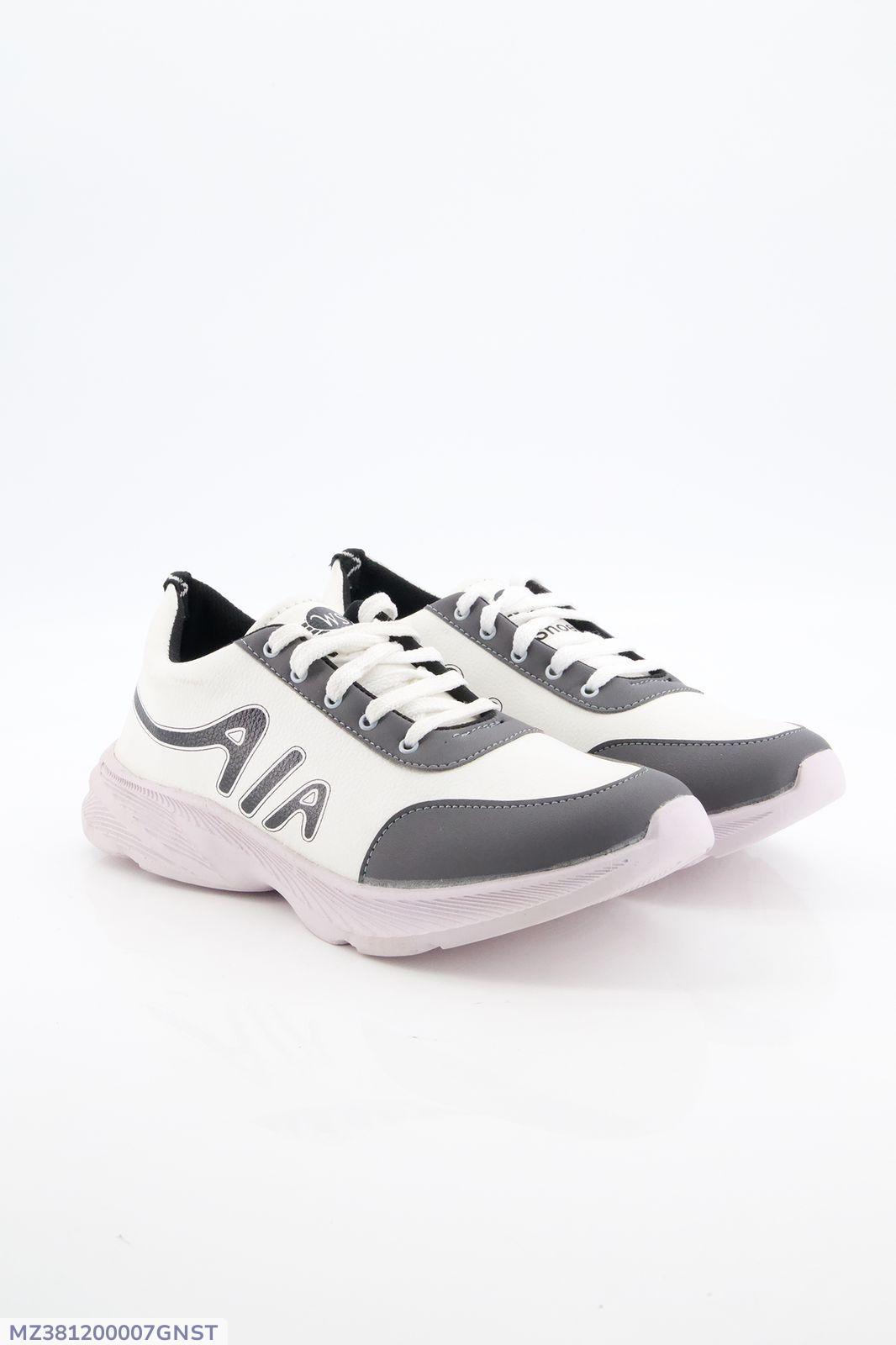 Sports Shoes