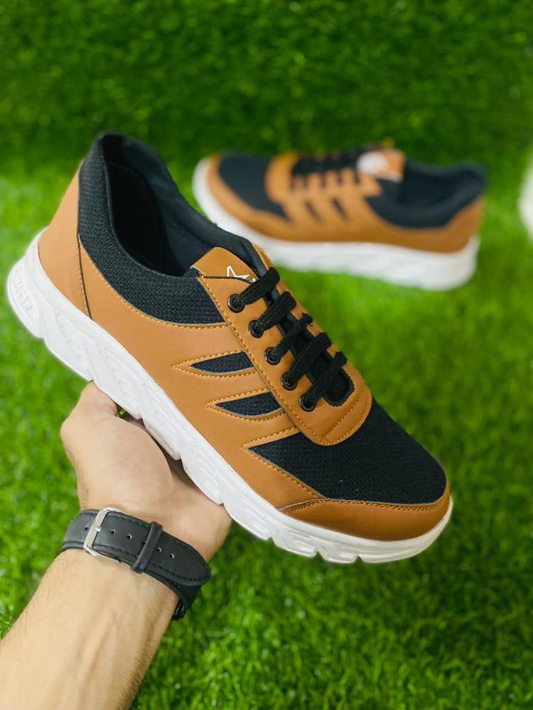 Sports Shoes - View 3