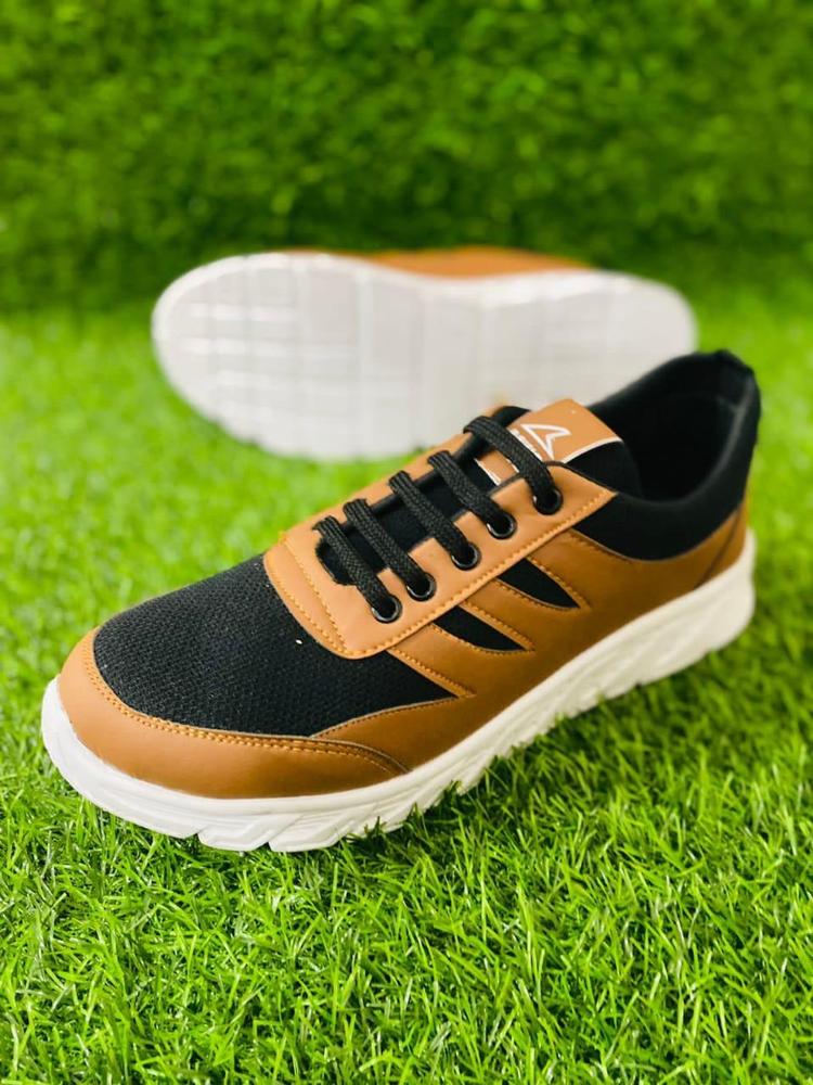 Sports Shoes - View 1