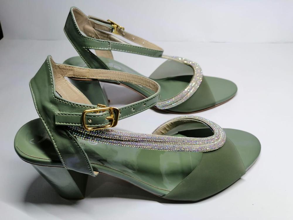 Heels for girls - View 2
